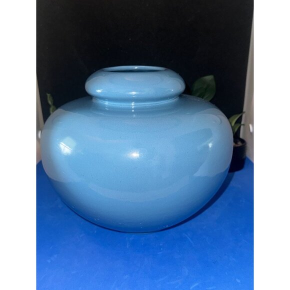 Madeline Originals Calif Mid-Century Ceramic Blue Vase - Picture 11 of 13